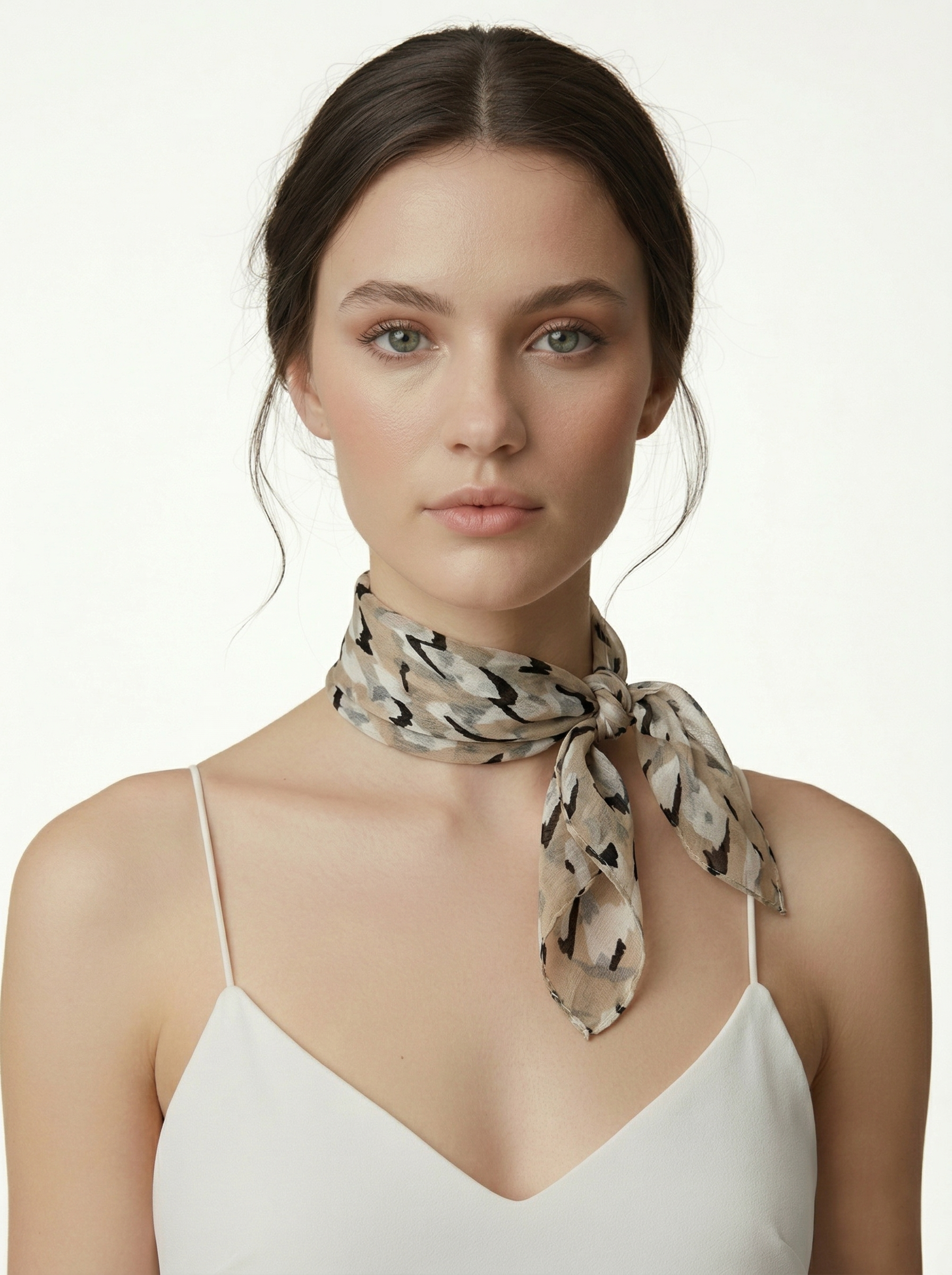 Bej Soyut Animal Desen Kare İpek Fular