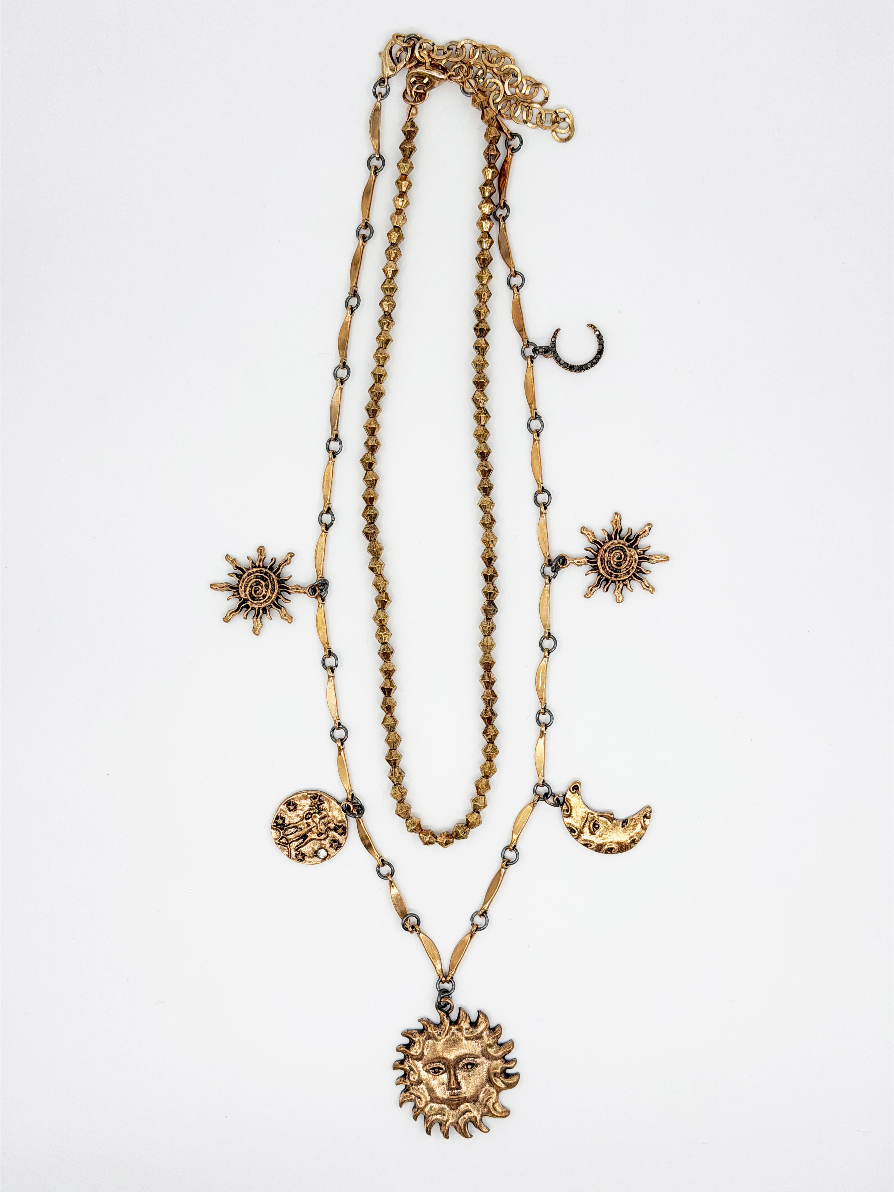 Çift Sıra Altın Renk Güneş-Ay Kolye