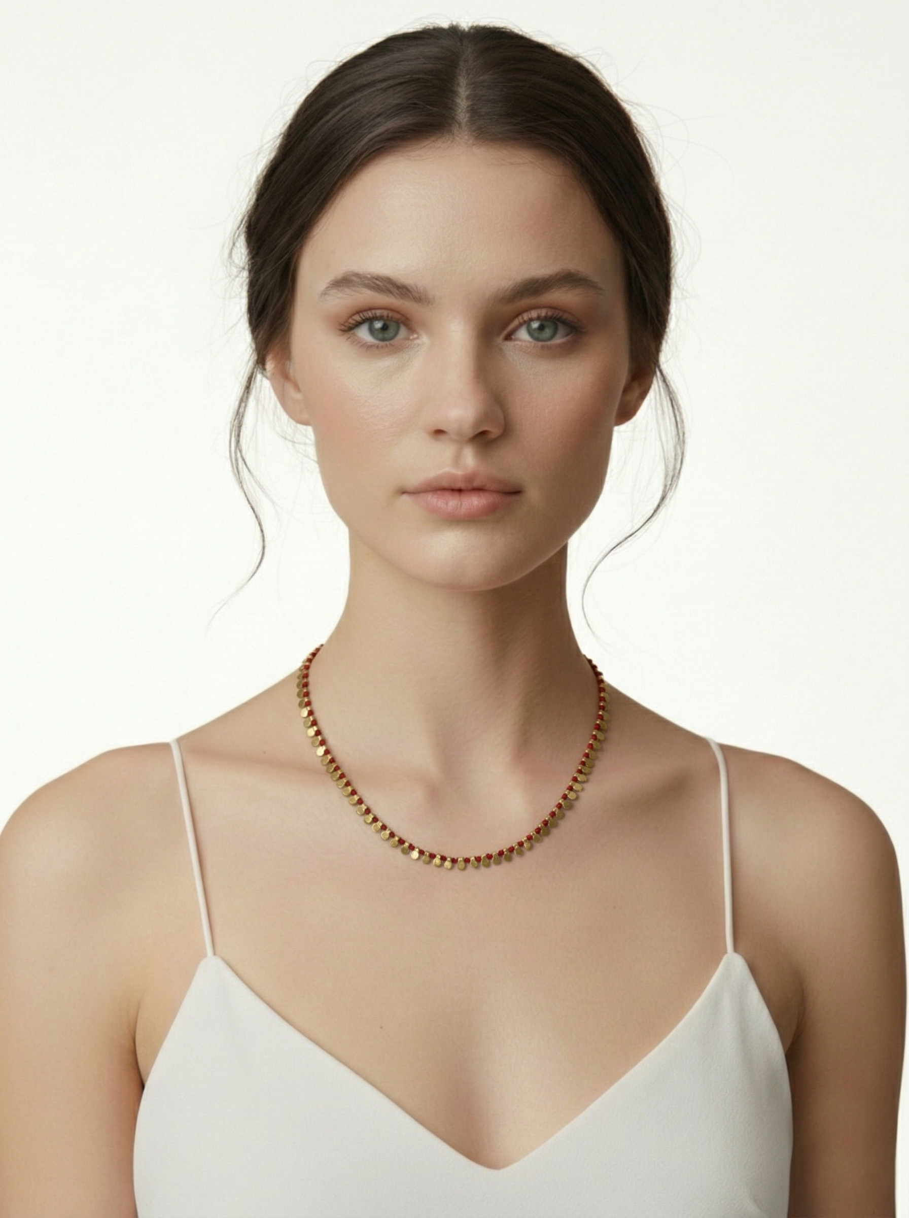 Kırmızı İpli Altın Kaplama Plakalı 925 Ayar Gümüş Kolye