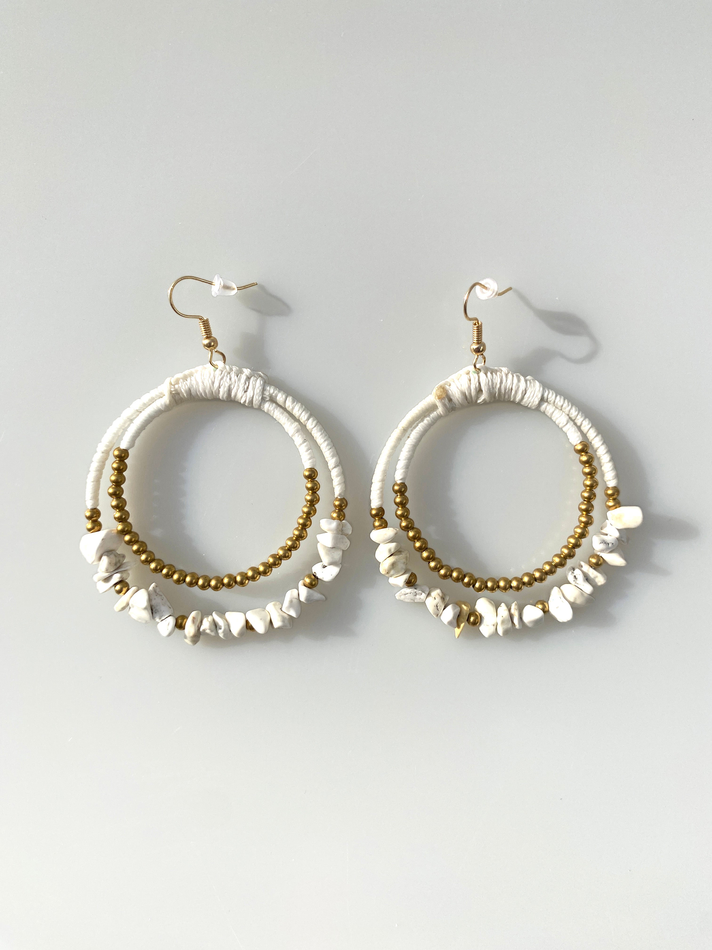 Kuvars Doğal Taşlı Örgü Halka Küpe