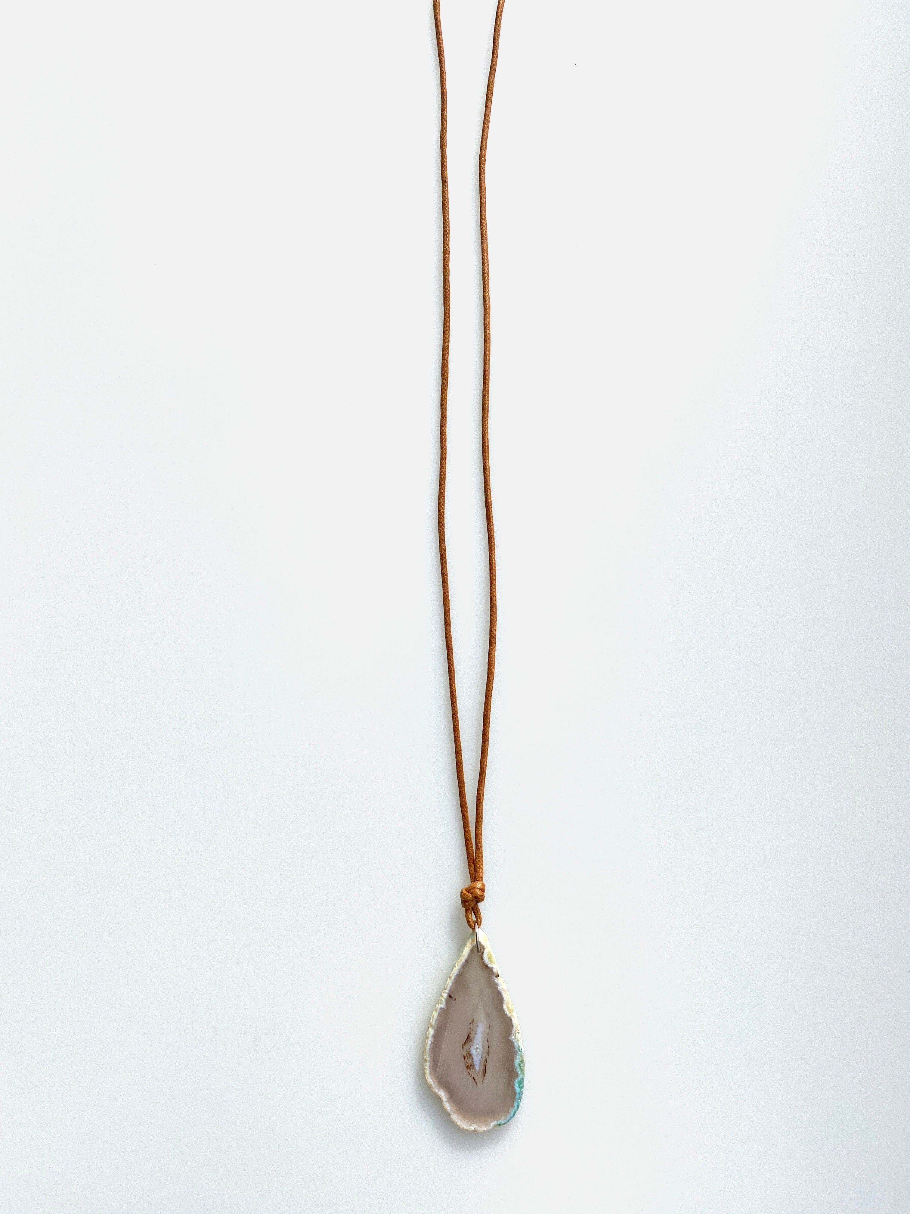 Doğal Kesim Büyük Kuvars Doğal Taş Kolye