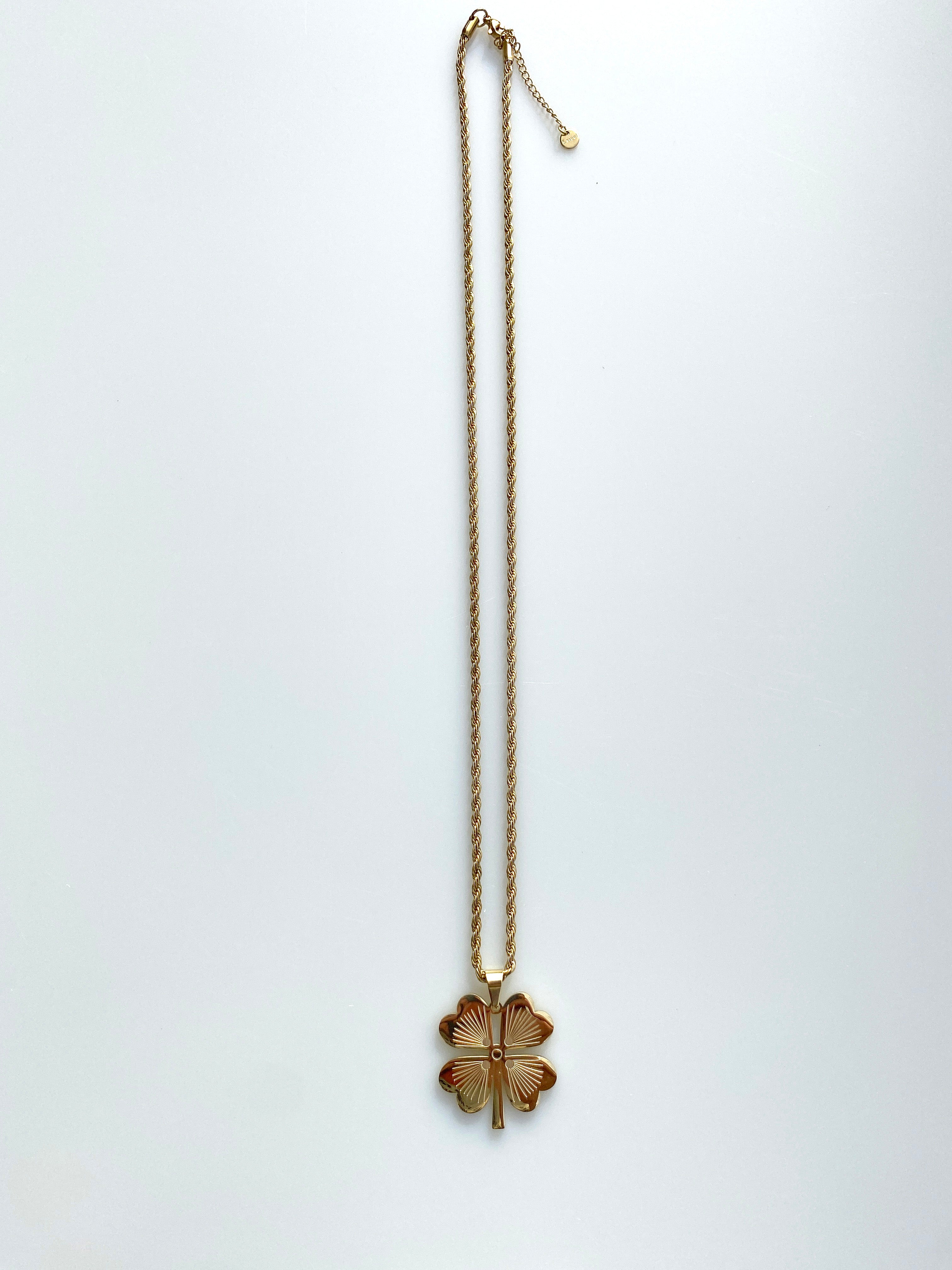 Altın Renk Çelik Yonca Kolye