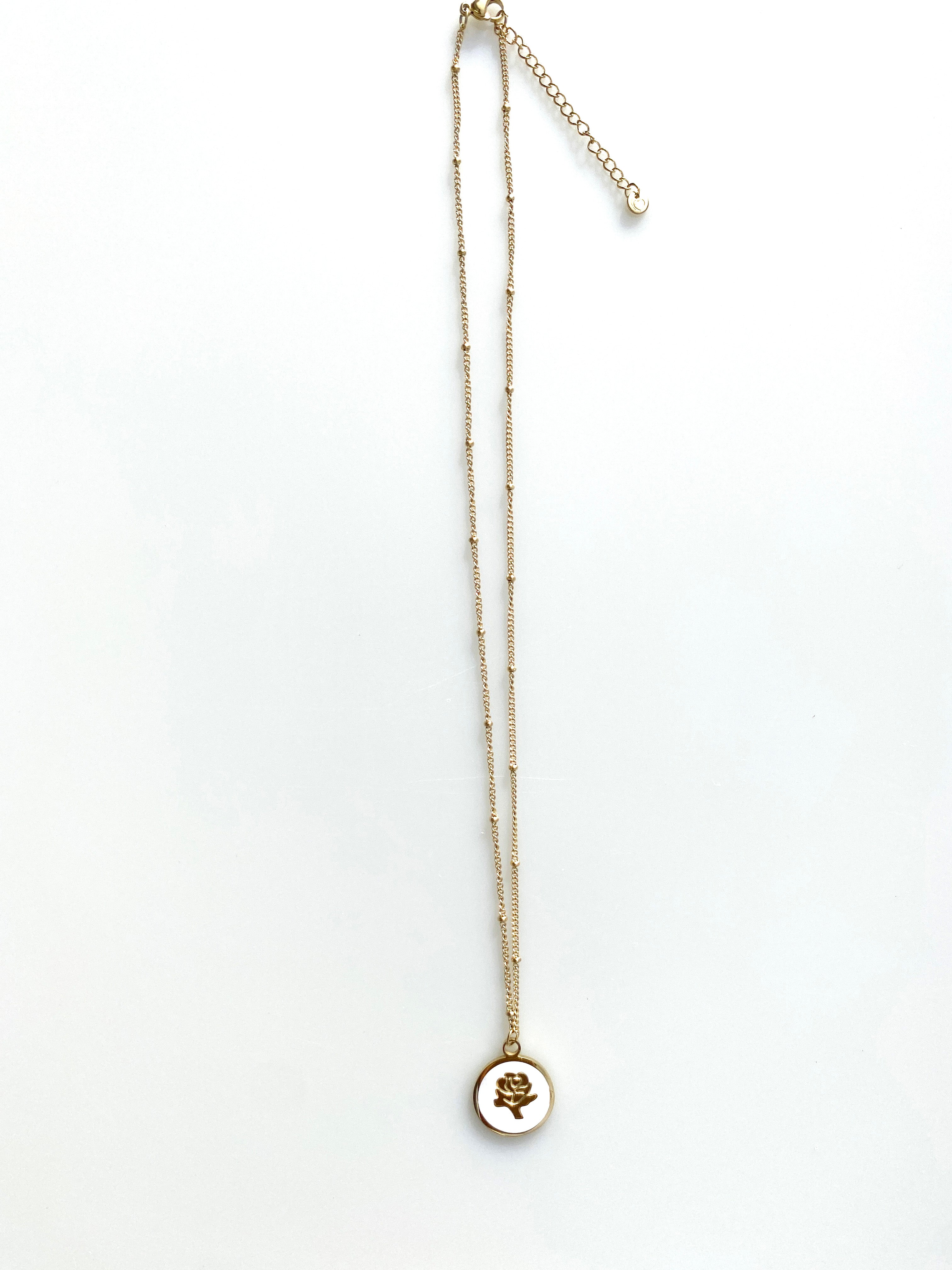 Sedef Çiçek Altın Renk Çelik Kolye