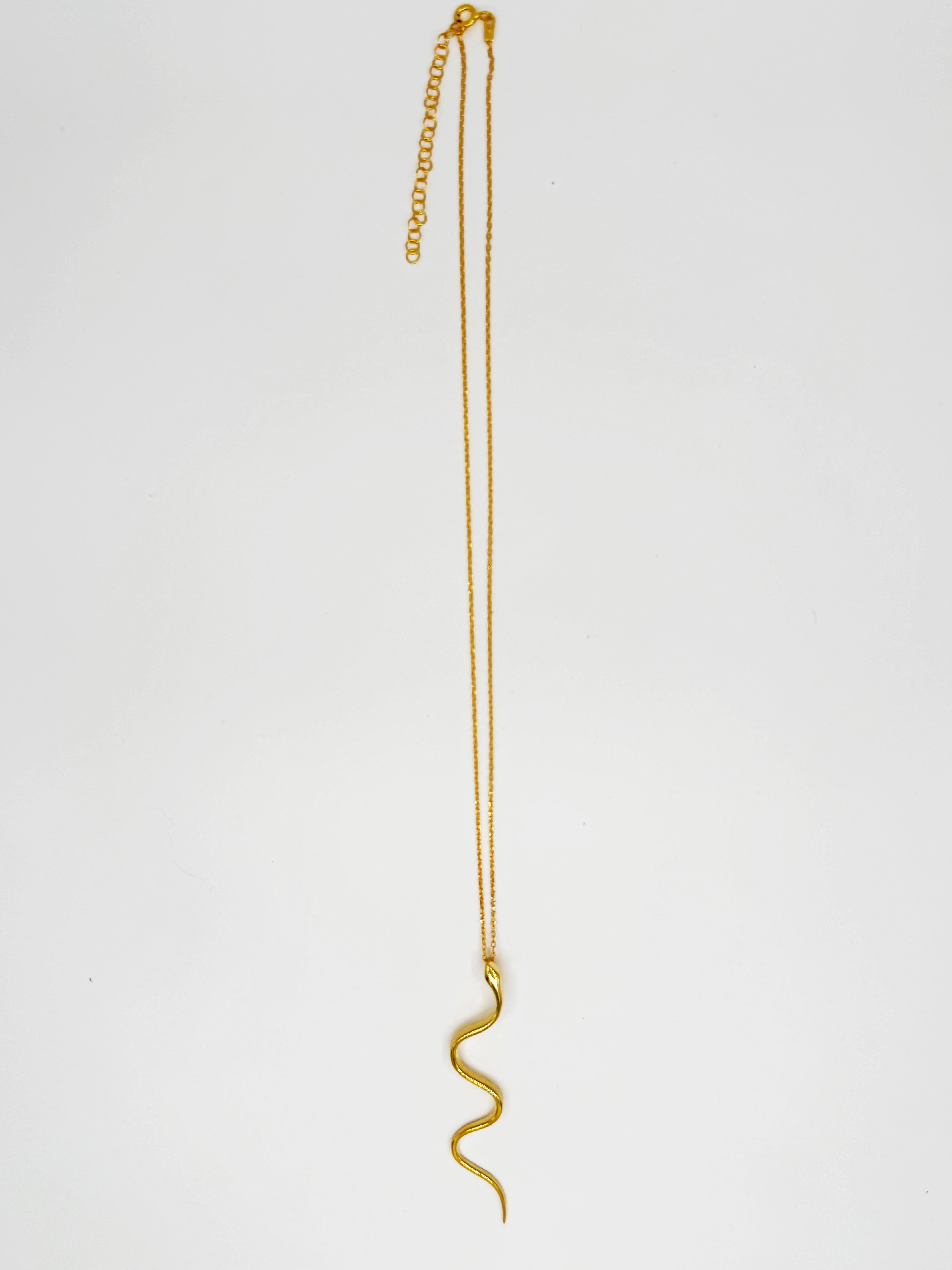 Yılan Figürlü Altın Kaplama 925 Ayar Gümüş Kolye