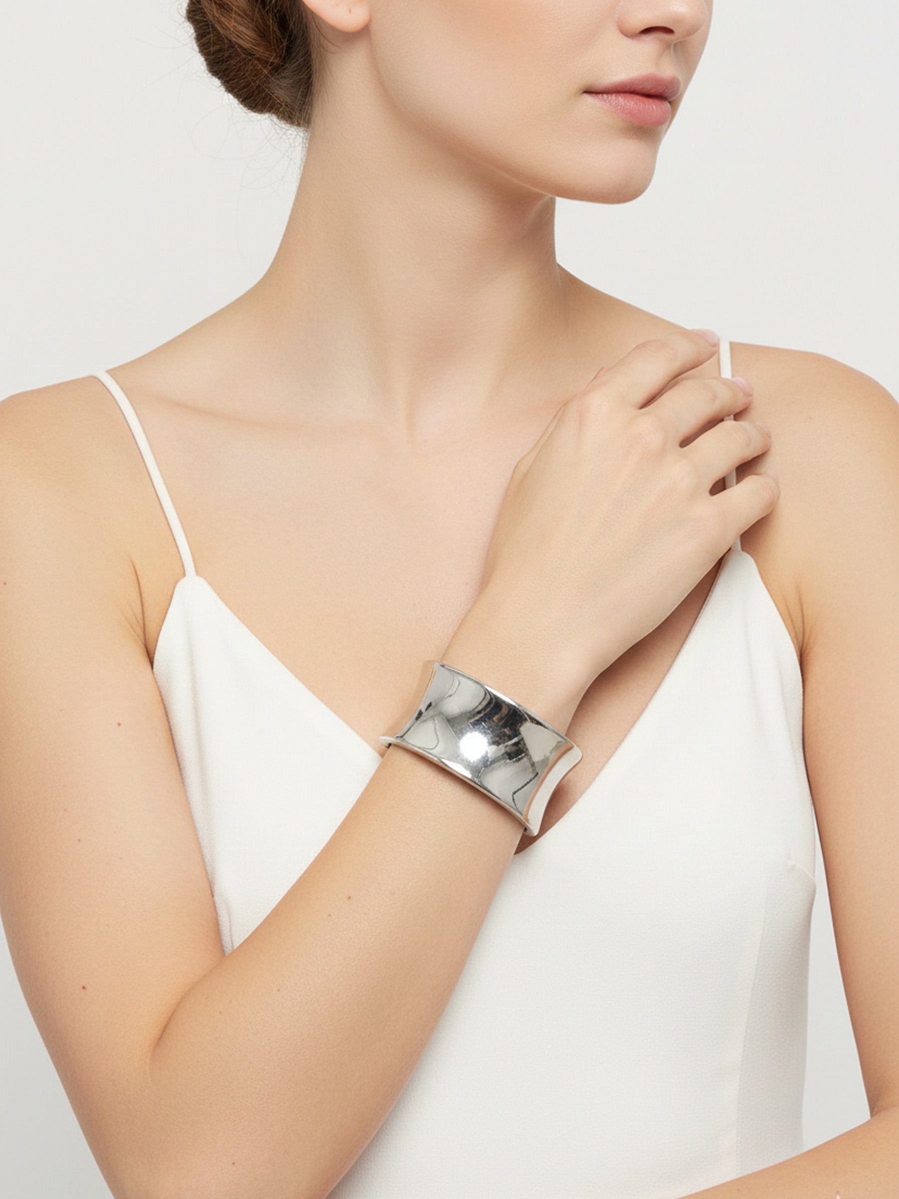 Gümüş Renk Bant Kelepçe Bilezik