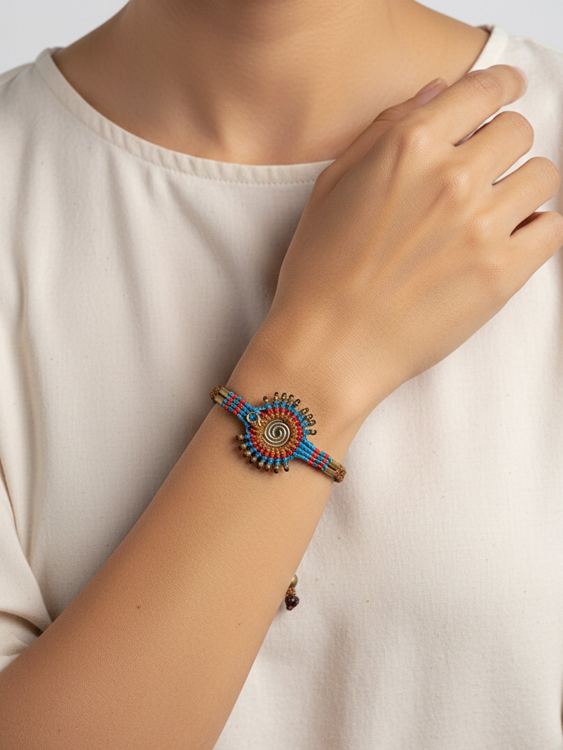 El Yapımı Kahve Renk Otantik Örgü Bileklik