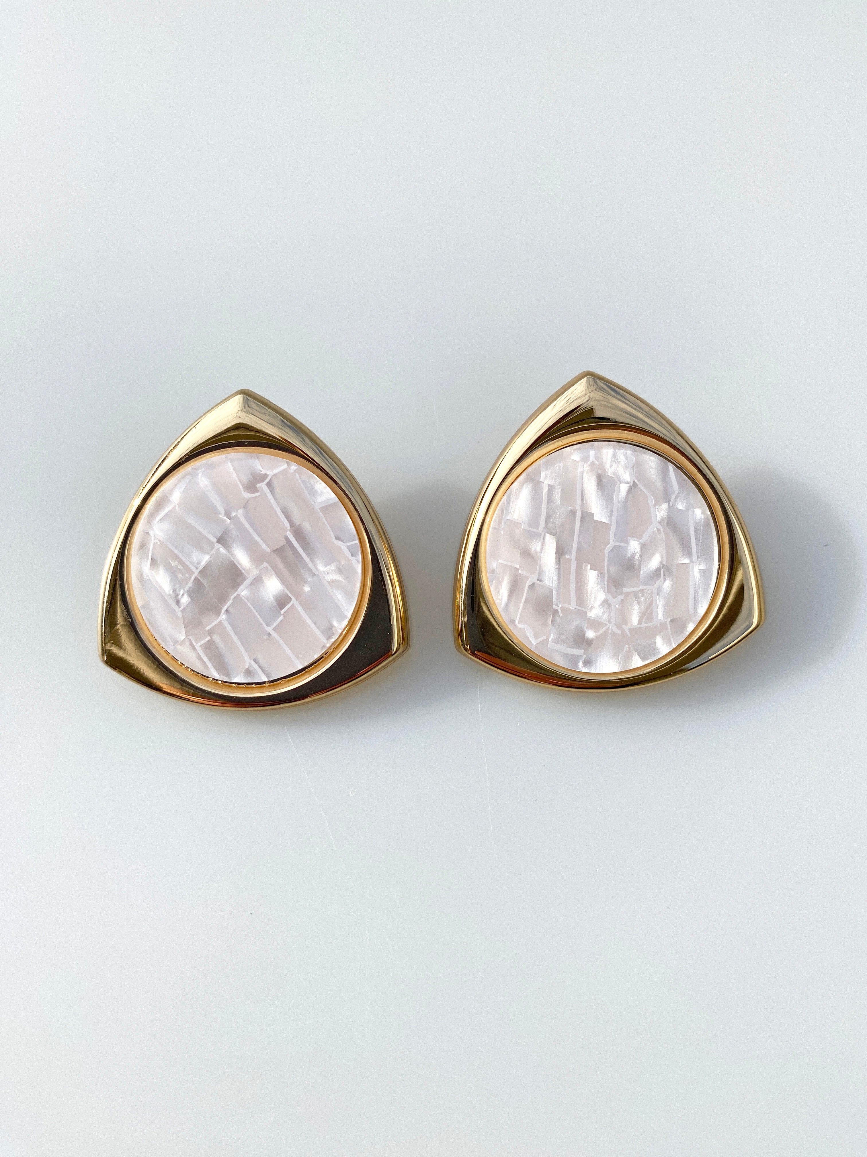 Vintage Görünümlü Üçgen Sedef Küpe