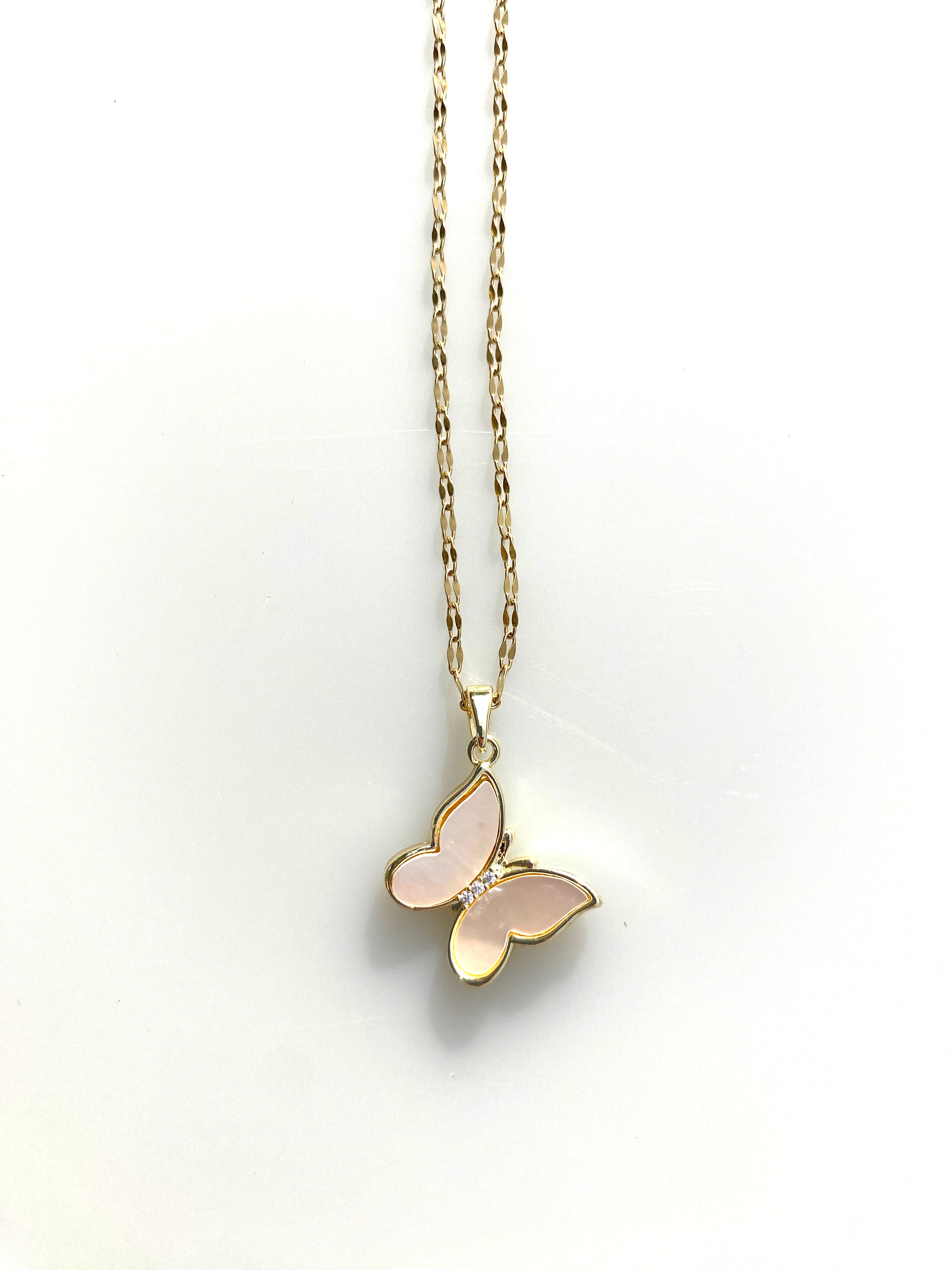 Sedef Kelebekli Altın Renk Çelik Kolye