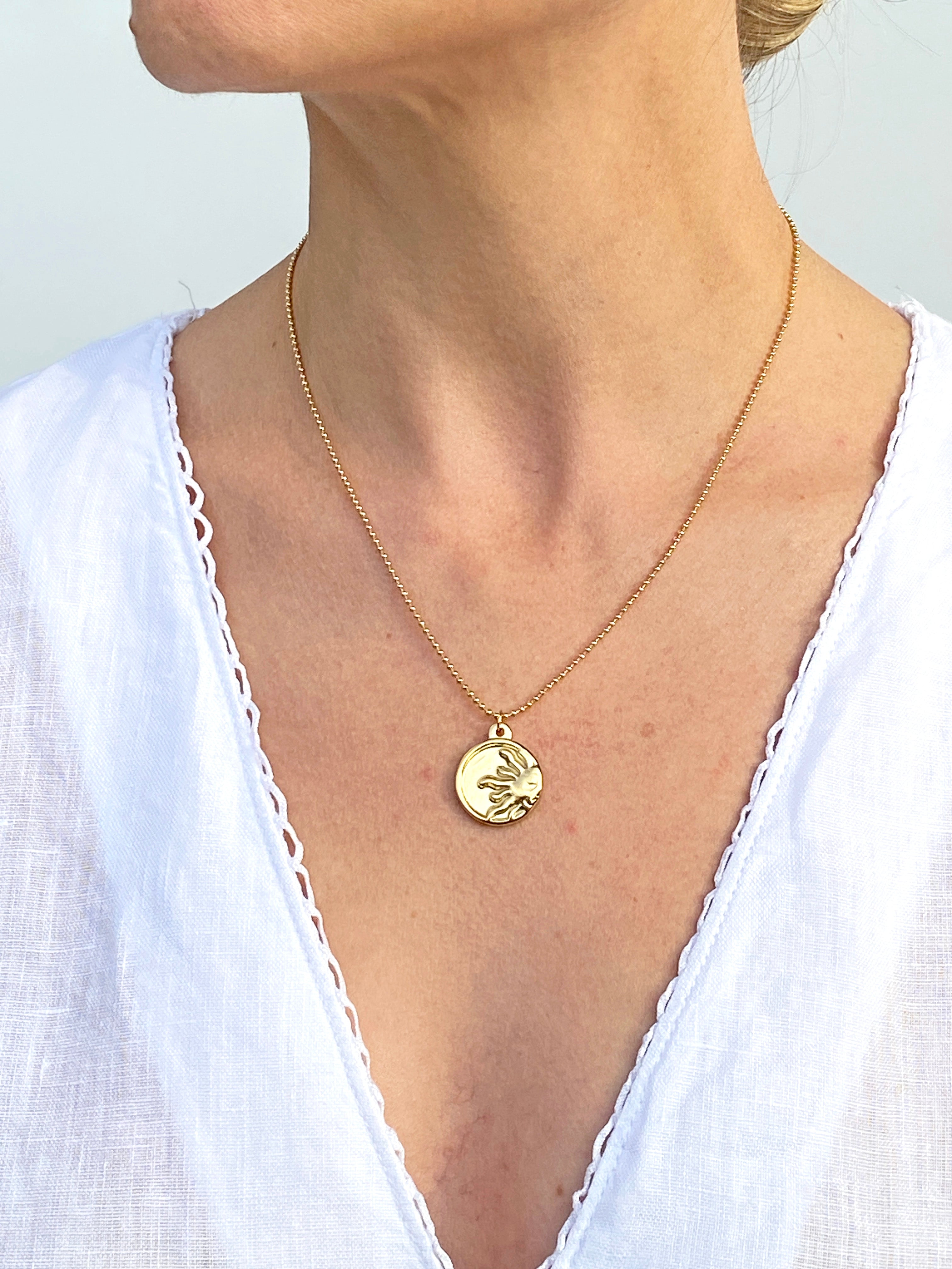 Altın Renk Çelik Güneş Kolye